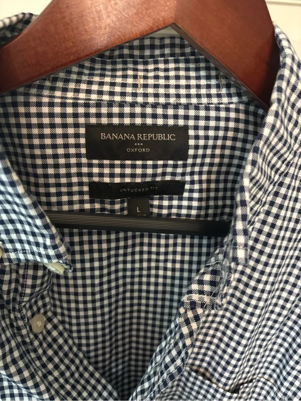 Banana Republic Men's Navy and White Gingham Button-Down Shirt